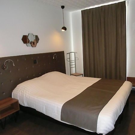 Hotel Sur Le Quai Port Vendres Quarto foto