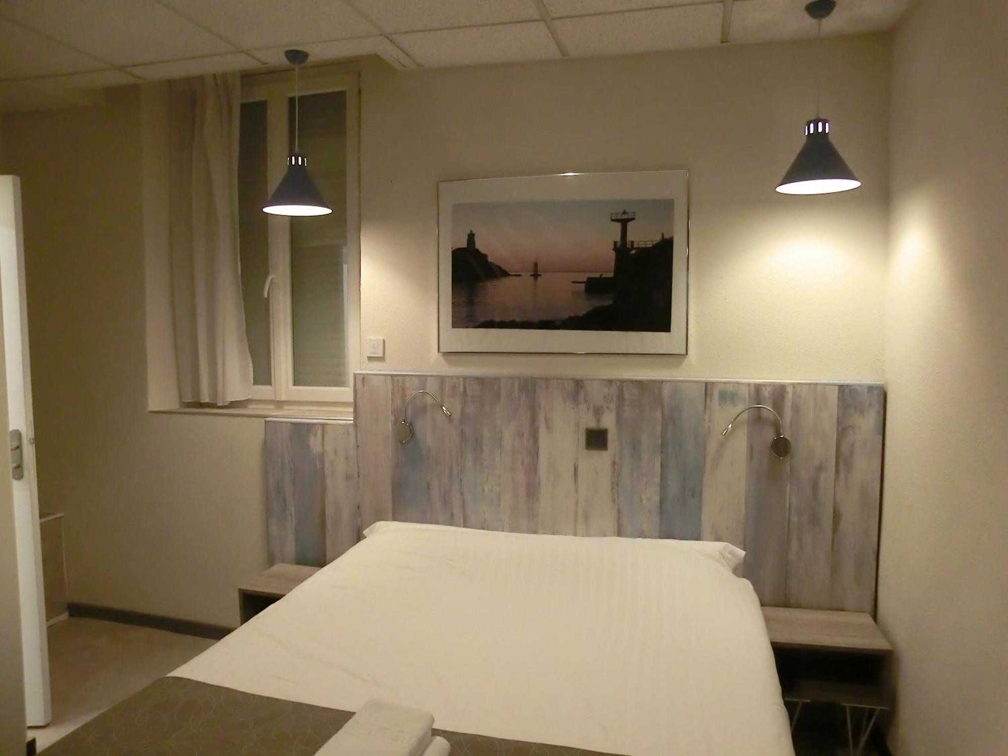 Hotel Sur Le Quai Port Vendres Quarto foto